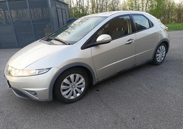 Honda Civic cena 21900 przebieg: 157000, rok produkcji 2008 z Sosnowiec małe 137